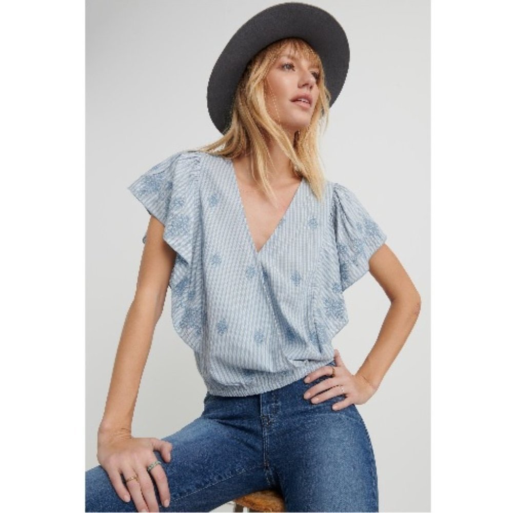 Lucky Brand Embroidered Floral Cross Over Flutter Sleeve Top Women's Small Blue